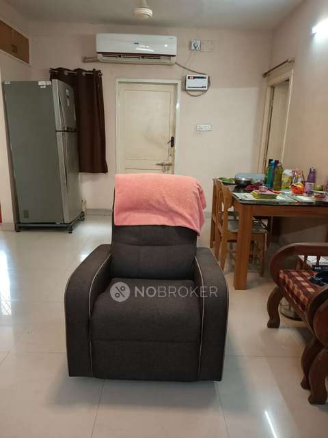 2 BHK Flat In Awho Parameswan Vihar For Sale  In Saligramam