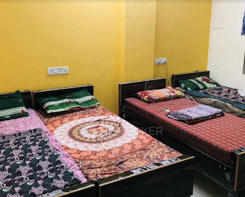 PG for Girls in Shanti Nagar