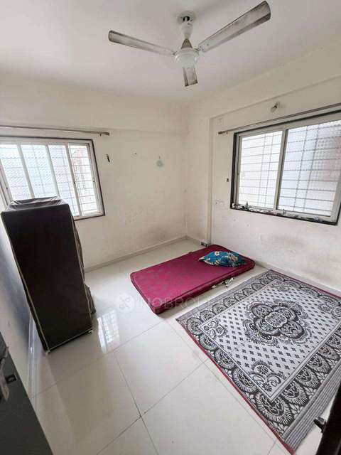 Single Room for Male In 2 BHK  In Manjari Budruk