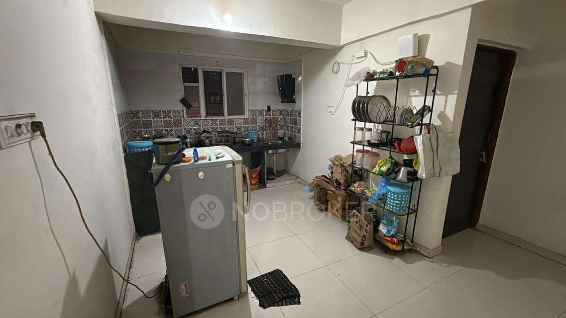 Single Room for Male In 2 BHK  In Manjari Budruk