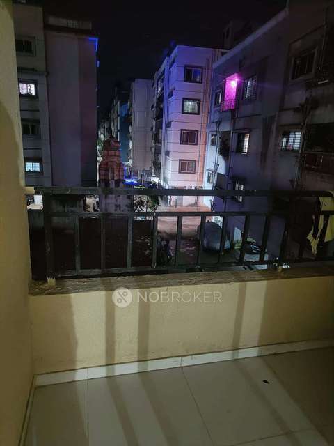 Single Room for Male In 2 BHK  In Manjari Budruk