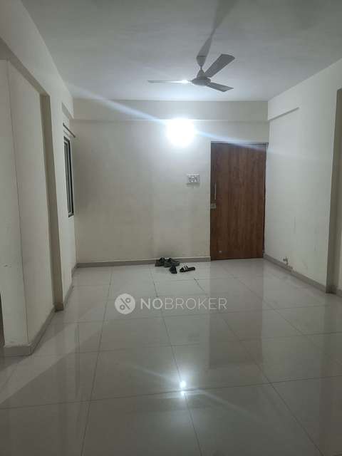 Single Room for Male In 2 BHK  In Manjari Budruk