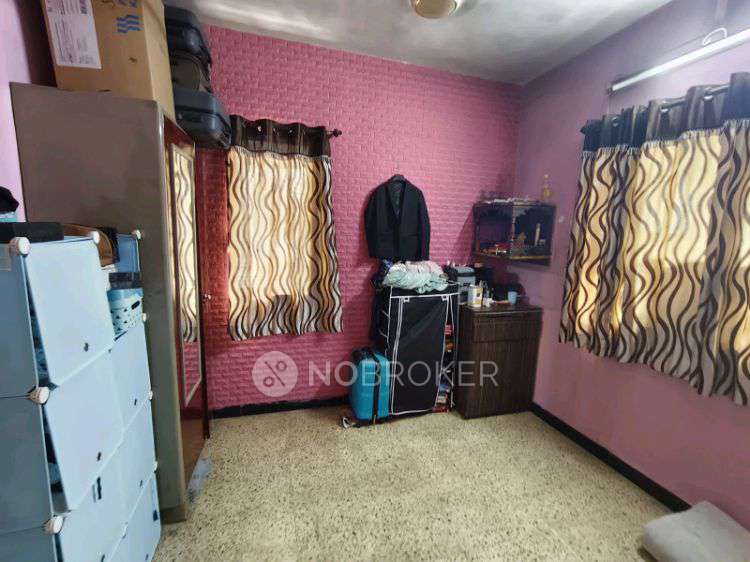 Shared Room for Female In 1 BHK  In Thane West In Vrindavan Society