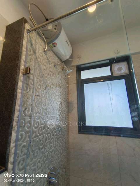 2 BHK Flat In Amanora Gold Towers For Sale  In Hadapsar