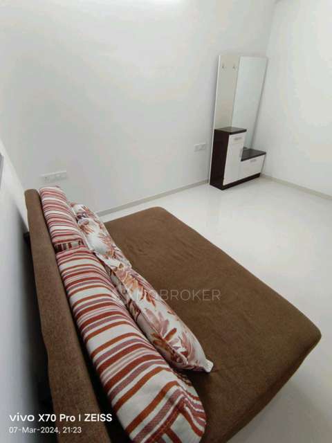 2 BHK Flat In Amanora Gold Towers For Sale  In Hadapsar