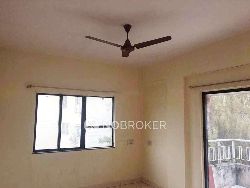 2 BHK Flat In Kumar Pragati For Sale  In Pisoli