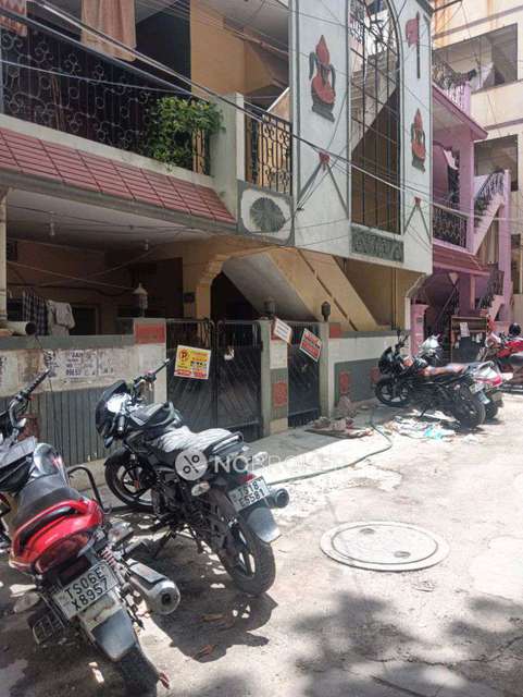 4+ BHK Flat In Standalone Building(p.g) for Rent  In Kukatpally