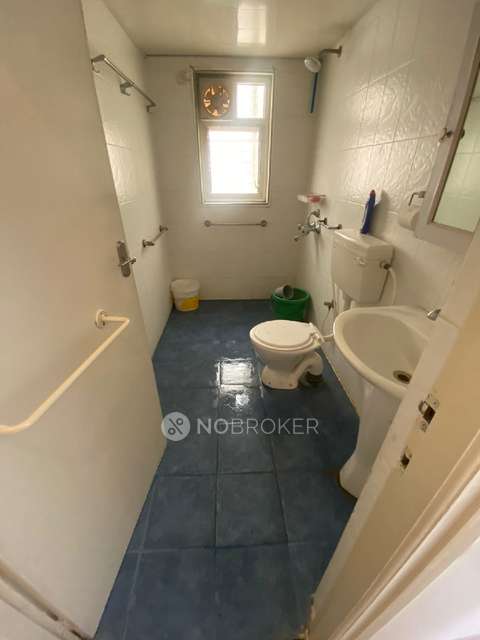 3 BHK Flat In Golden Blossom Apartment For Sale  In  Kadugodi 