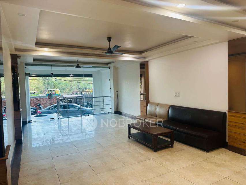 Commercial Property in Ananda Inn, Delhi for sale 
