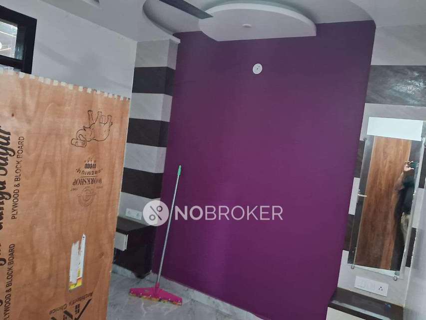 2 BHK Flat In Vipin Garden, Uttam Nagar, Delhi For Sale  In Gali Number 9