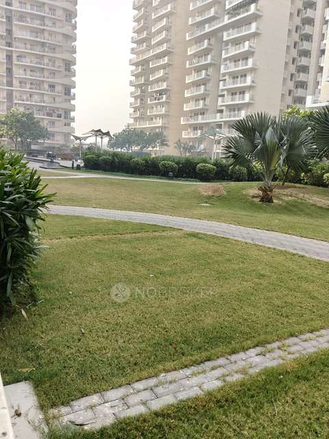 2 BHK Flat In M3m Marina For Sale  In Sector 68