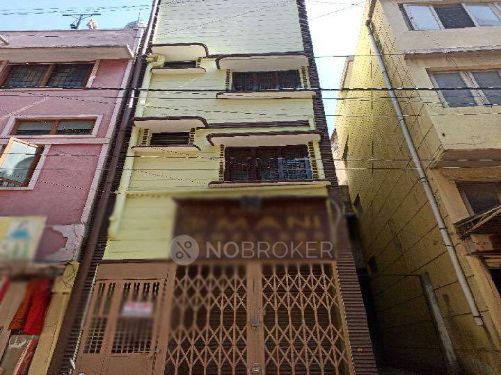 4+ BHK Flat In Standalone Building  For Sale  In Sultanpete