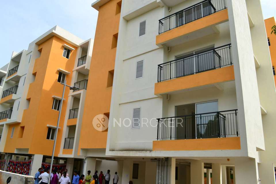 2 BHK Flat In S. D. Lake Side, Puzhal, Chennai For Sale  In Puzhal, Chennai