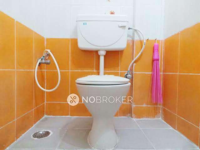 2 BHK Flat In Pvr Towers For Sale  In Cox Town