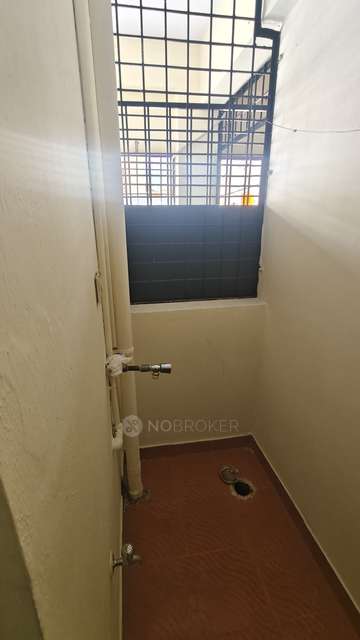 2 BHK Flat In Pvr Towers For Sale  In Cox Town