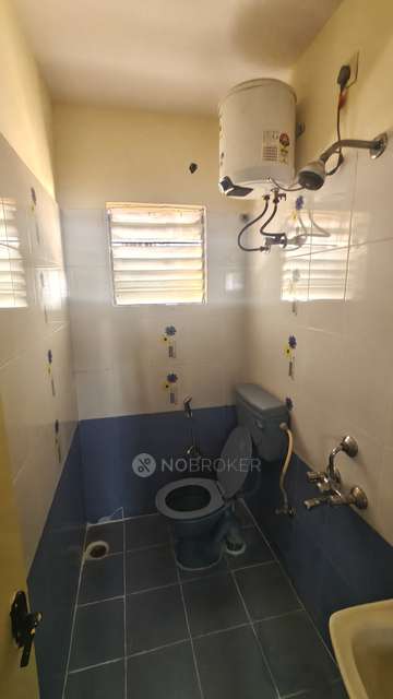 2 BHK Flat In Pvr Towers For Sale  In Cox Town