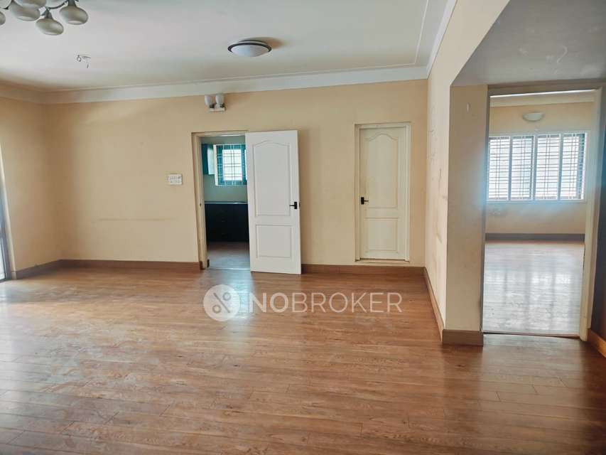 Commercial Property in Rto Hsr Layout Bengaluru Central , Bangalore for Rent 