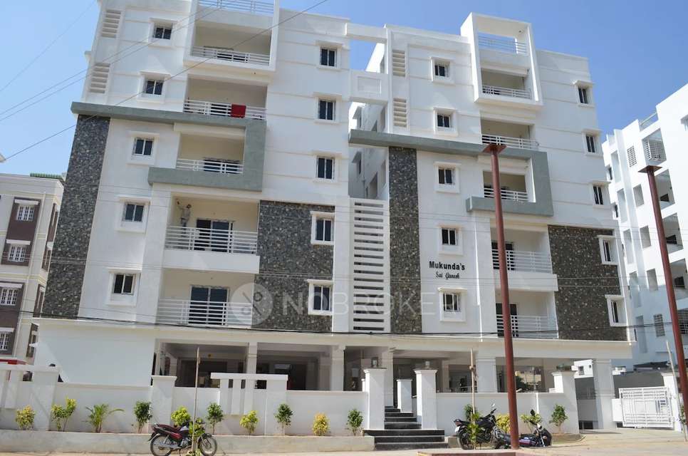 Shared Room for Male In 3 BHK  In Mukundha Sai Ganesh  In Kondapur