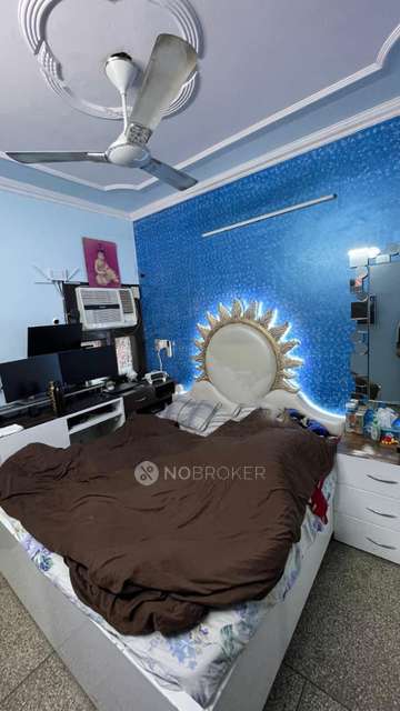 2 BHK Flat In Vikas Niketan, Pitam Pura For Sale  In Pitam Pura