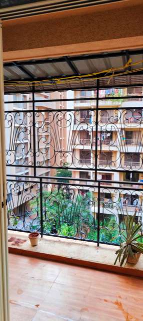 1 BHK Flat In Lakhani Sky Waves For Sale  In Sector 5