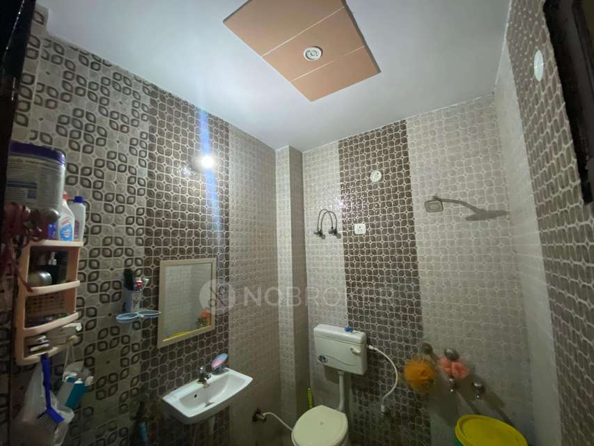 3 BHK Flat In Standalone Building  For Sale  In Rohini