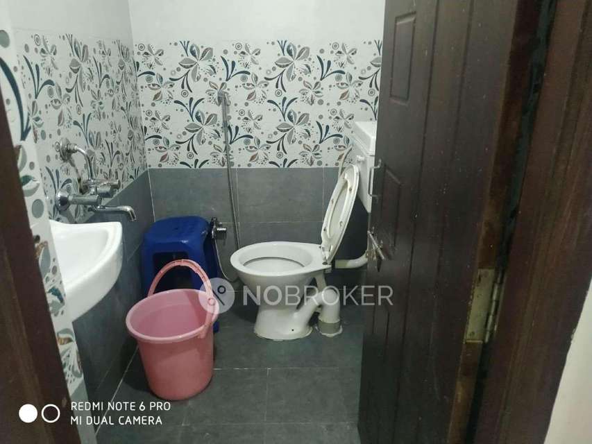 2 BHK Flat In S R Corner Square  For Sale  In Madhapur
