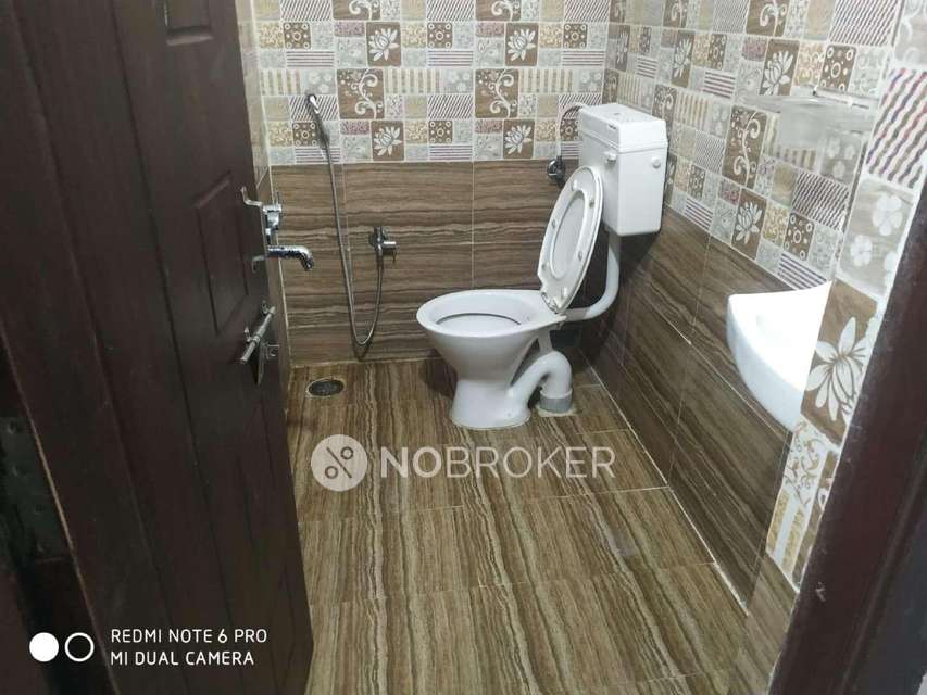 2 BHK Flat In S R Corner Square  For Sale  In Madhapur