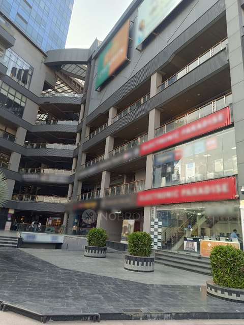 Shop in Galaxy Blue Sapphire Plaza, Greater_noida for sale 