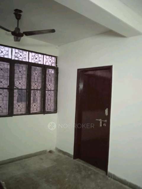 3 BHK Flat In Madhur Apartments For Sale  In Paschim Vihar