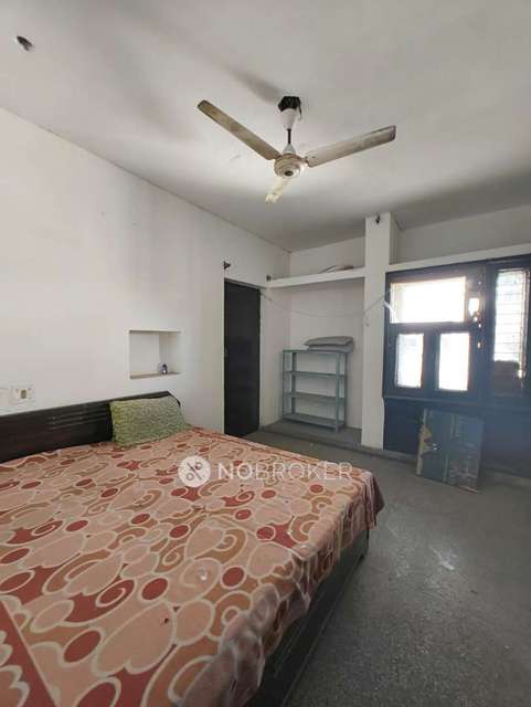3 BHK Flat In Madhur Apartments For Sale  In Paschim Vihar