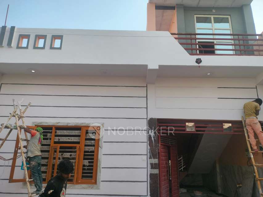 2 BHK House for Rent  In Highway Mansion