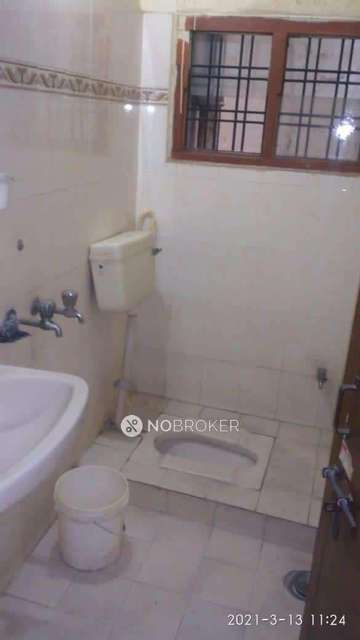 3 BHK Flat In Narsa Reddy Apartments  For Sale  In Himayatnagar