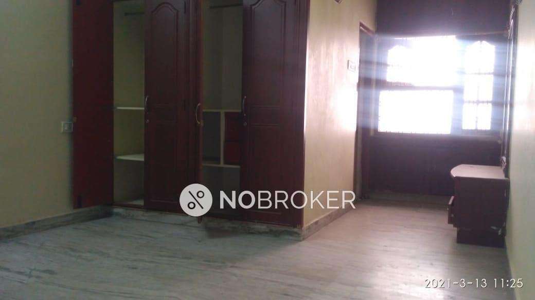 3 BHK Flat In Narsa Reddy Apartments  For Sale  In Himayatnagar