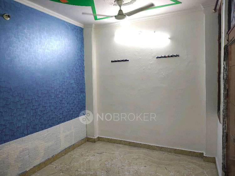 1 BHK Flat for Rent  In Shakarpur
