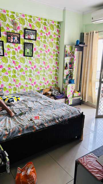 2 BHK Flat In Panchsheel Hynish For Sale  In Sector 1, Uttar Pradesh