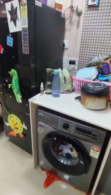 1 RK Flat For Sale  In 400092