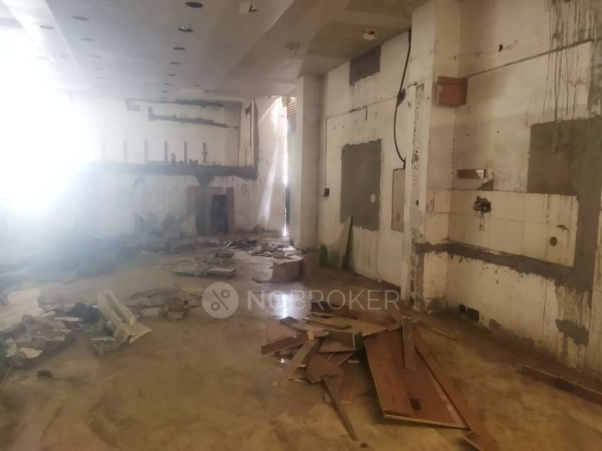 Showroom in Sector 10, Noida for Rent 