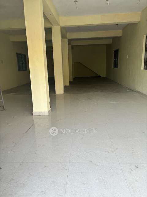 Showroom in Manapakkam, Chennai for Rent 
