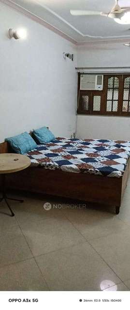 PG for Girls in Mukherjee Nagar