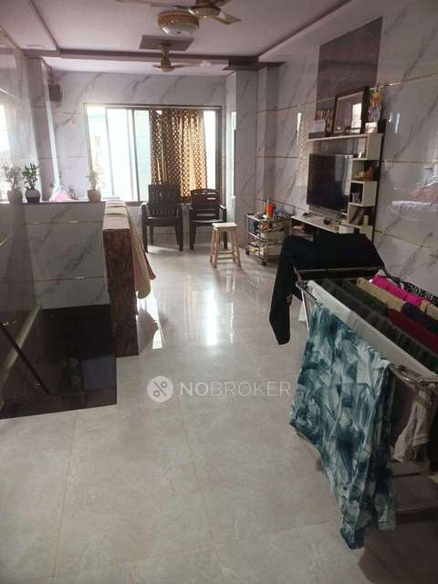 2 BHK Flat In Sb For Sale  In Kandivali West