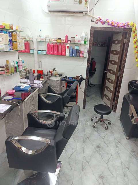 2 BHK Flat In Sb For Sale  In Kandivali West