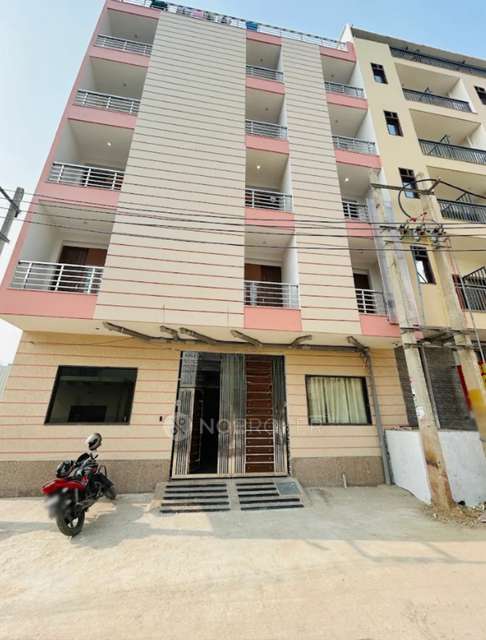 PG for Girls in Sector 69