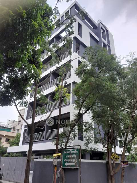 Shared Room for  In 2 BHK  In Apartment In Benu Nagar