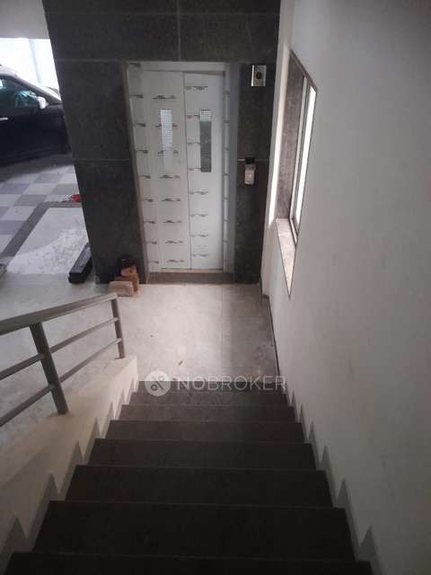 Shared Room for  In 2 BHK  In Apartment In Benu Nagar