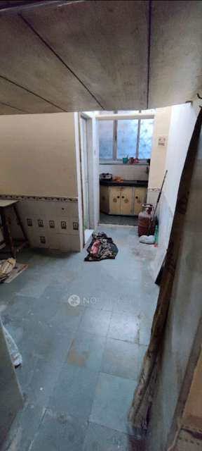 1 BHK Flat In Samrat Housing Society For Sale  In 4v55+fmx, Midc Siddhivinayak Chowk, Opposite Cigarette Factory, Chakala, Andheri West, Mumbai, Maharashtra 400099, India
