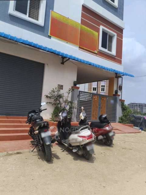 PG for Girls in Gandi Maisamma