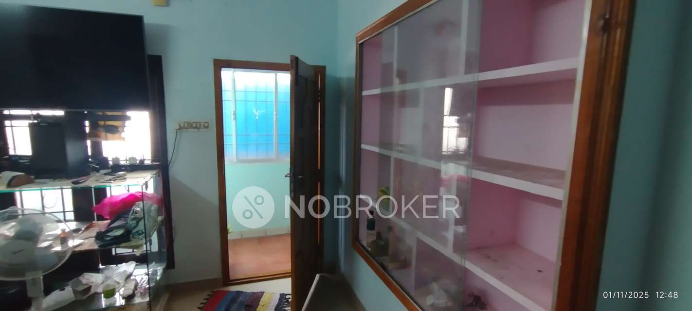 2 BHK Flat In Sai House  For Sale  In Selaiyur