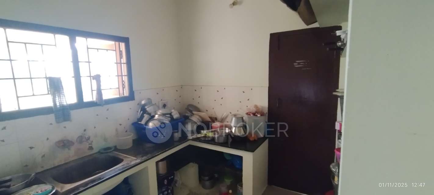 2 BHK Flat In Sai House  For Sale  In Selaiyur