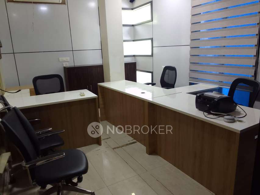 Office Space in Laram Shopping Centre, Mumbai for sale 