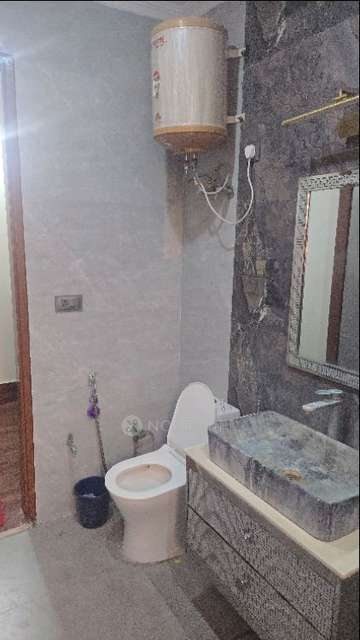 PG for Girls in Phi Ii